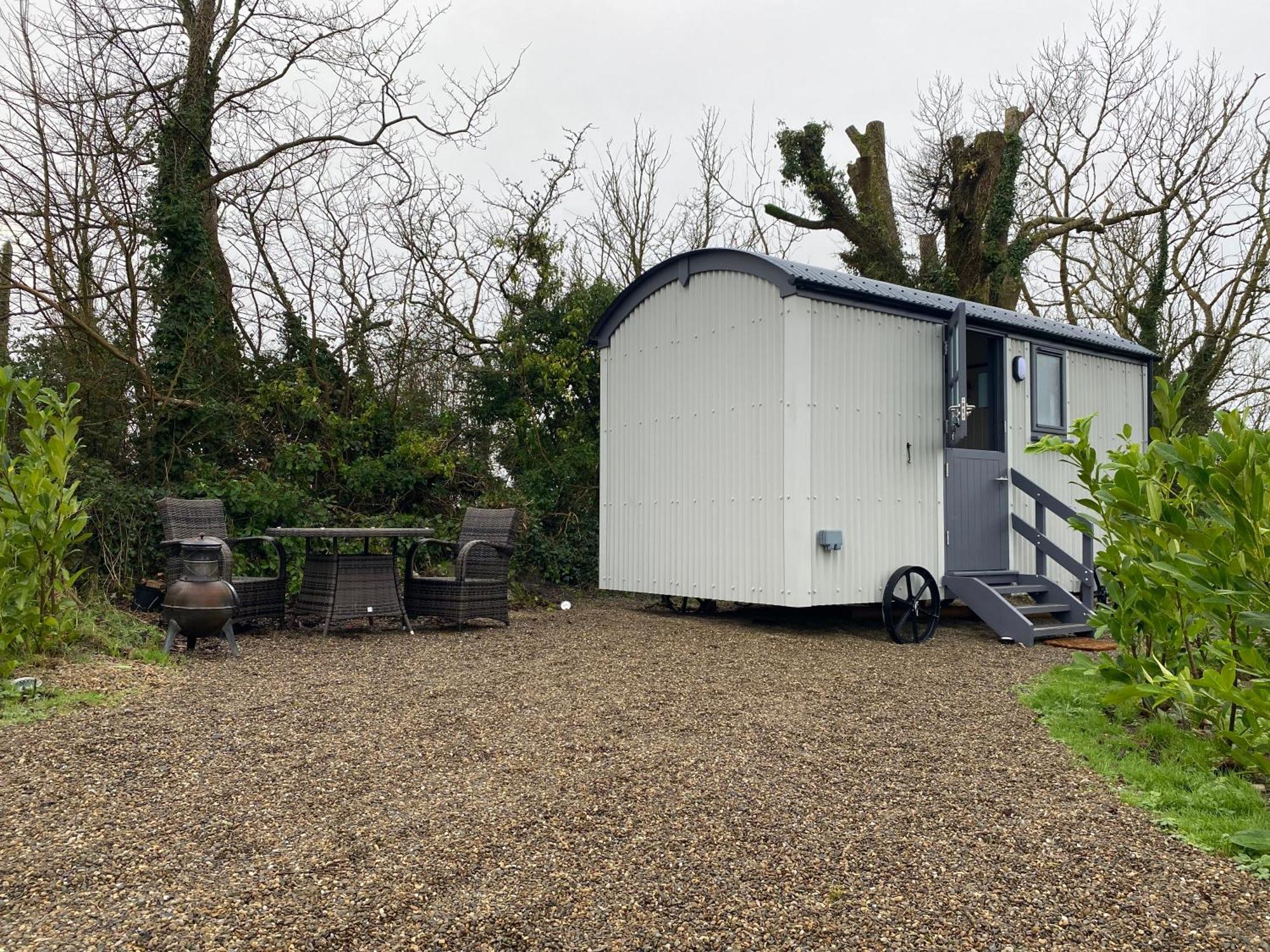 Вілла Burren Garden Glamping Hut Boston Екстер'єр фото